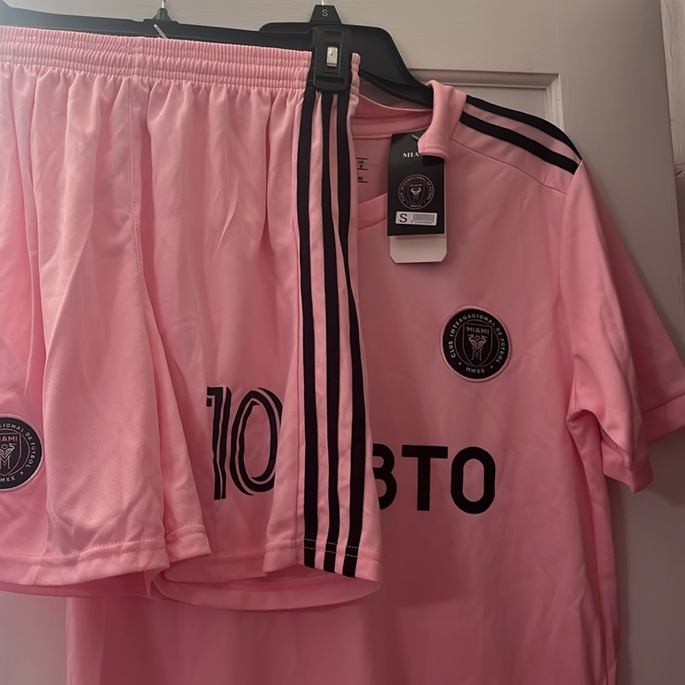 Messi Miami Jersey and matching shorts Women’s